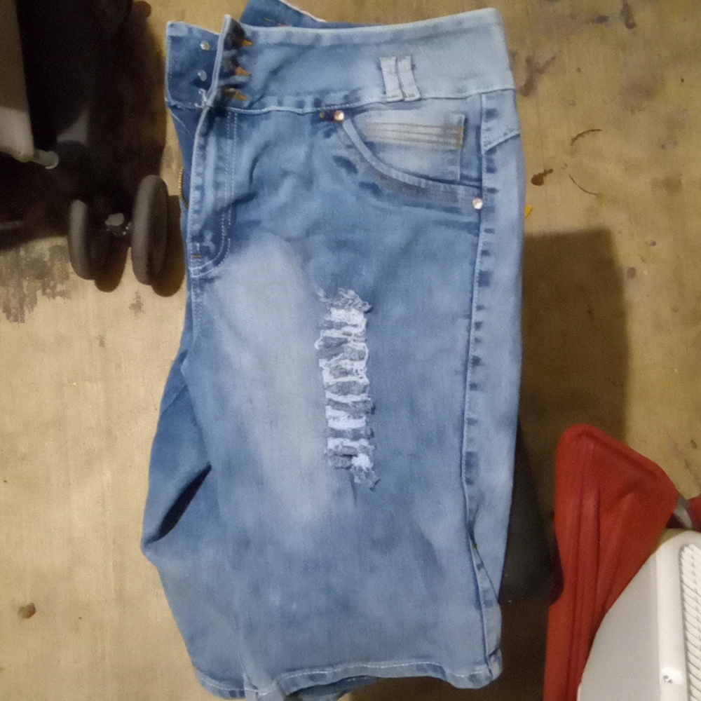 Diamante Thigh shorts - Picture 5 of 5